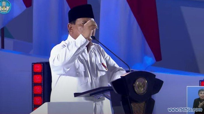 Presiden Prabowo dalam puncak Hari Guru Nasional 2024